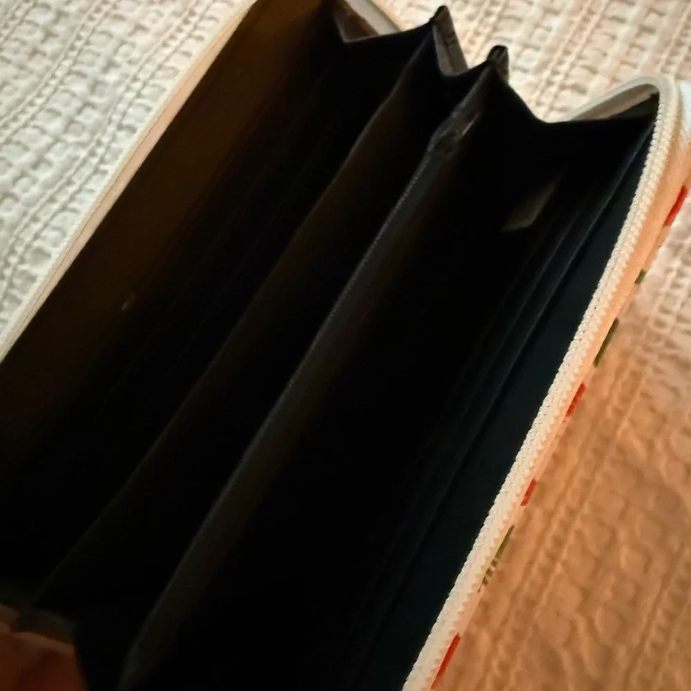 Flamingo and Leaf Print Wallet - Picture 2 of 3